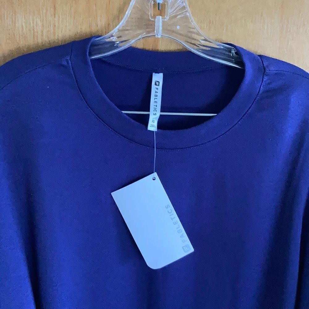 Fabletics Scrunched Sleeved Pullover NWT - image 3